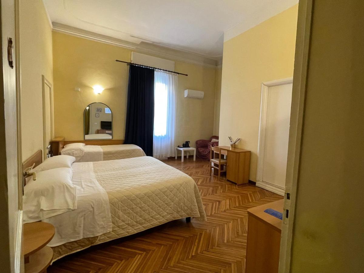 Triple Room Internal Private Bathroom