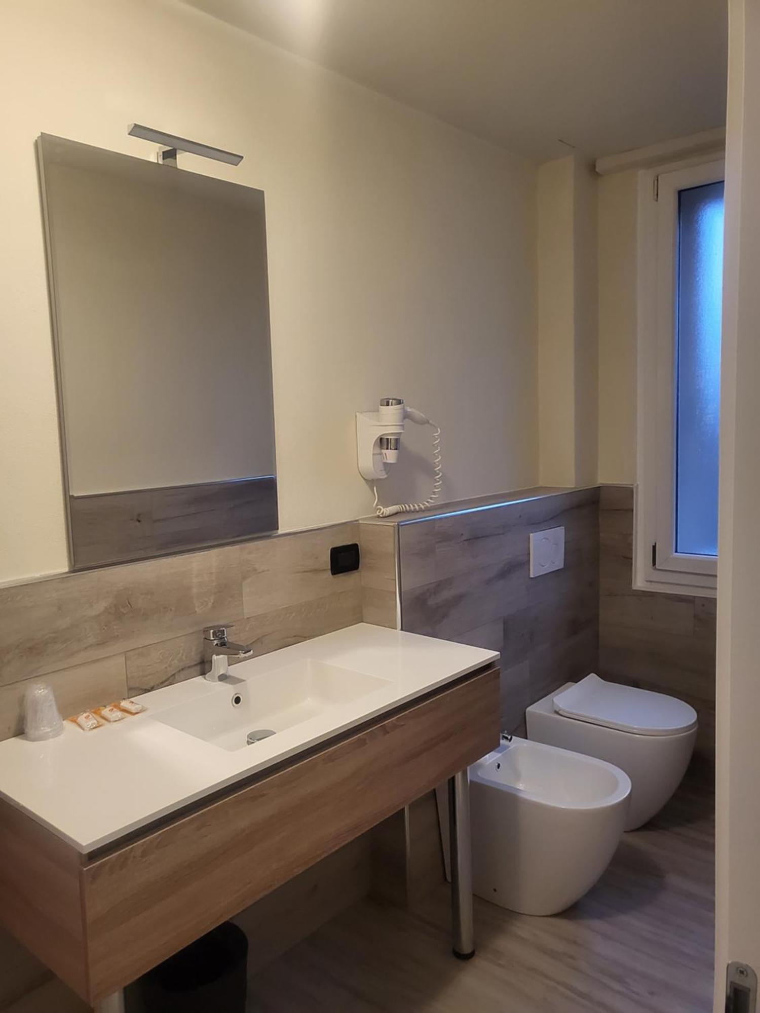 Bedroom Bathtub