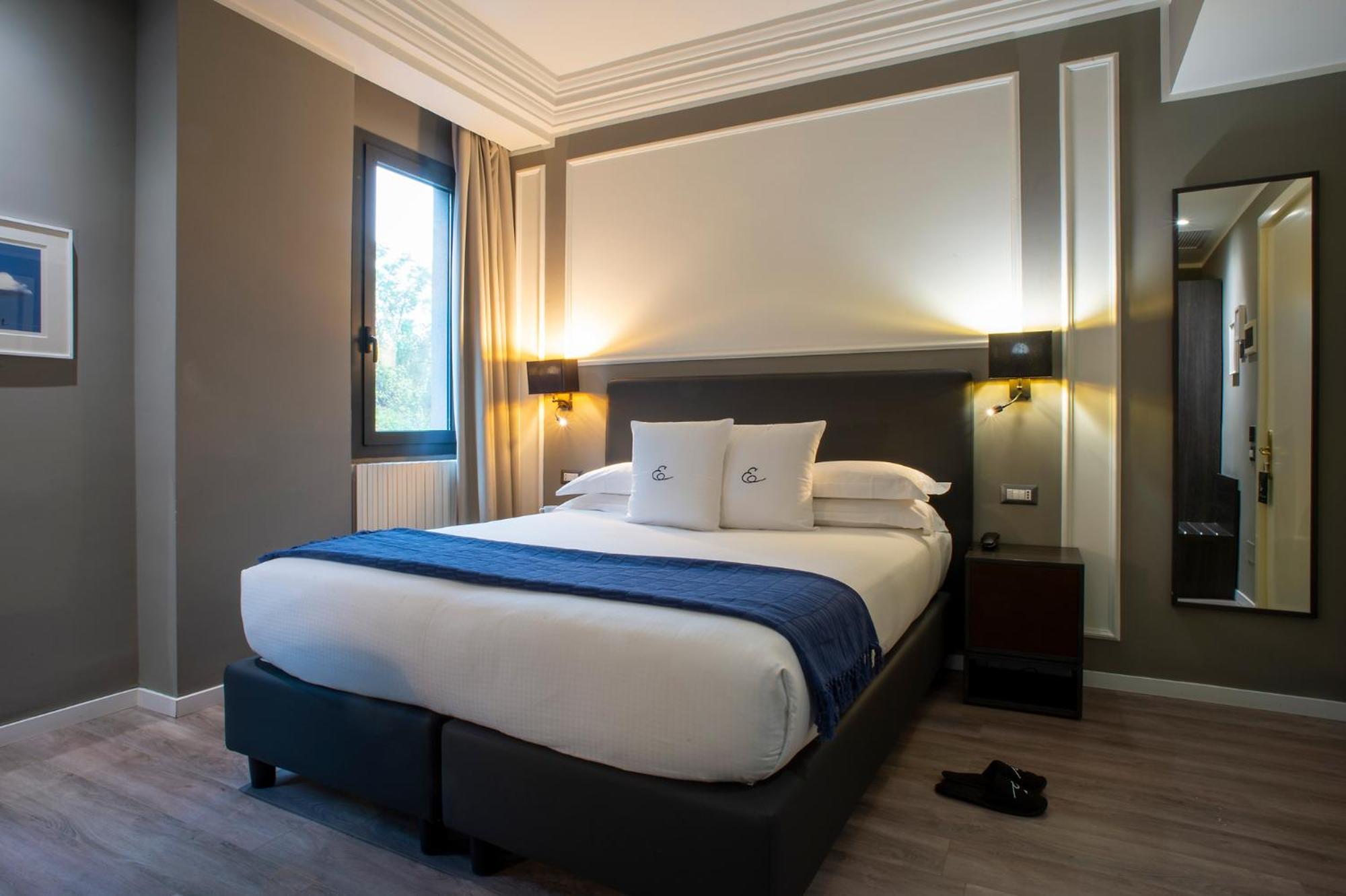 Superior Double or Twin Room with City View,1537095859:JPEG