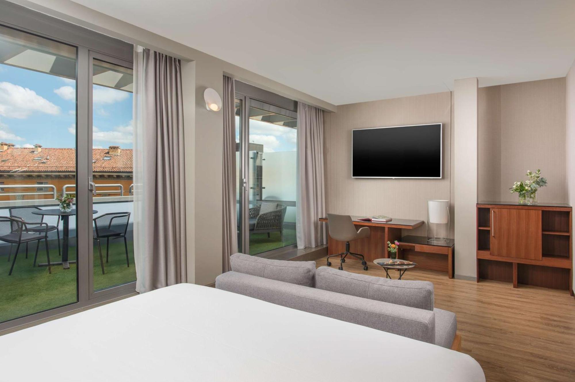 Junior Suite Terrace,1697797103:JPEG