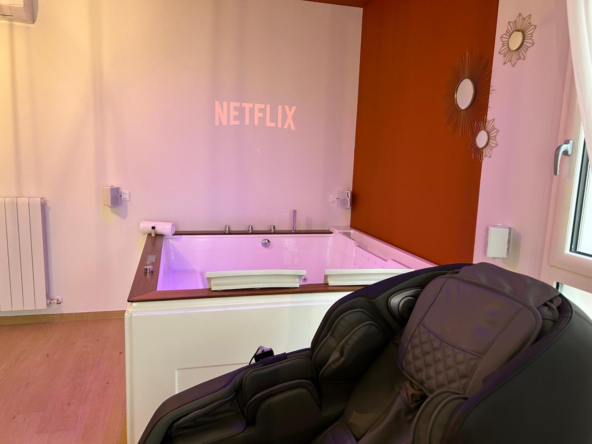 Prestige Private Spa Suite Turkish Bath Sauna Home Cinema & Massage Chair