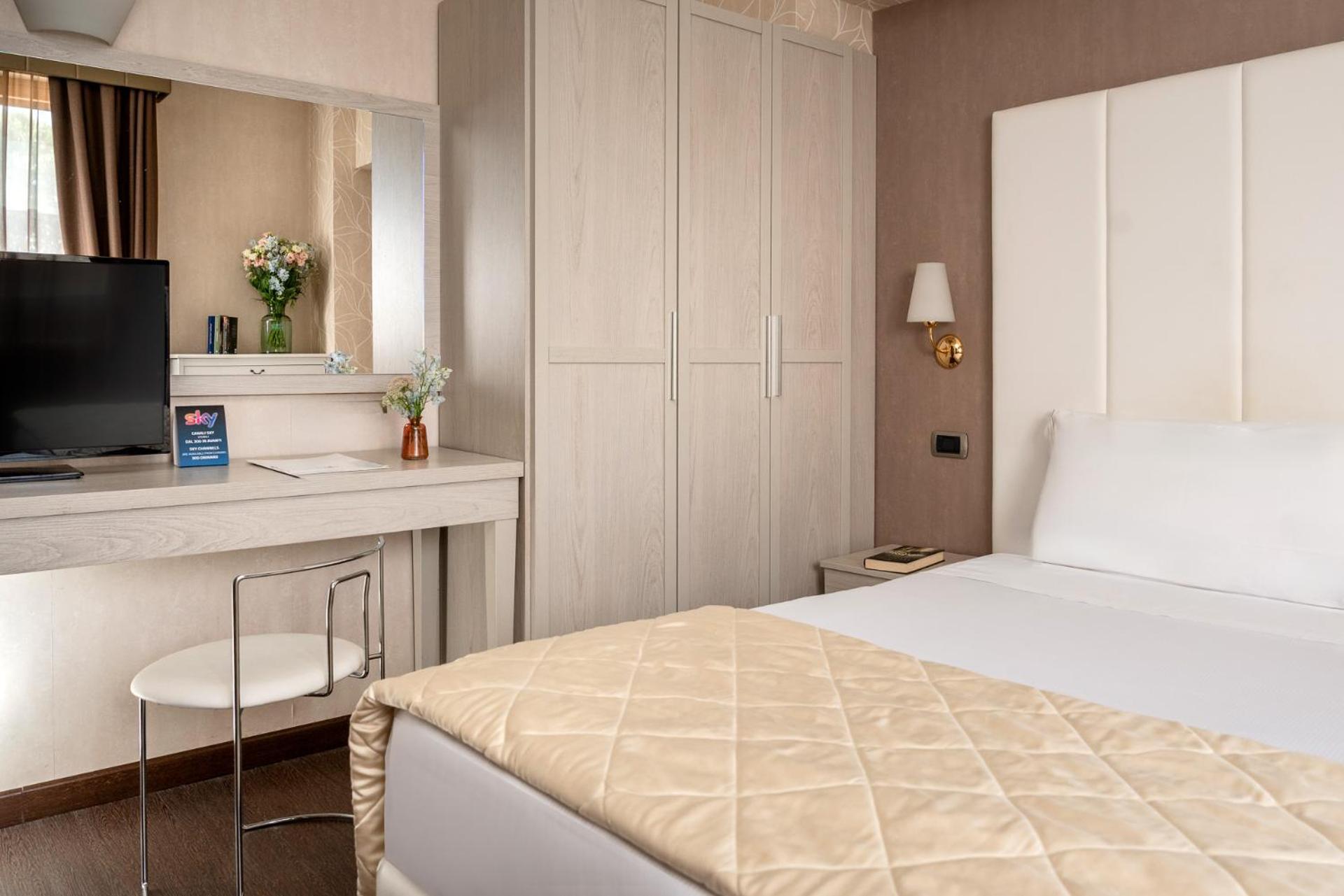 Classic Double Room