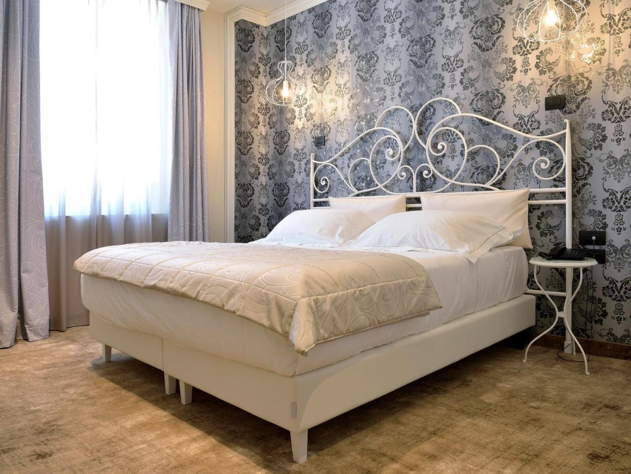 Double or Twin Room,664806975:JPEG