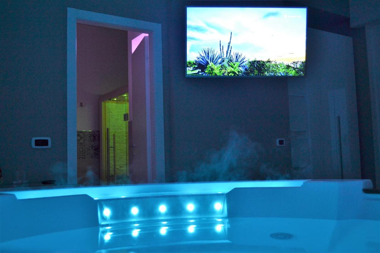 Private Spa Suite Sauna