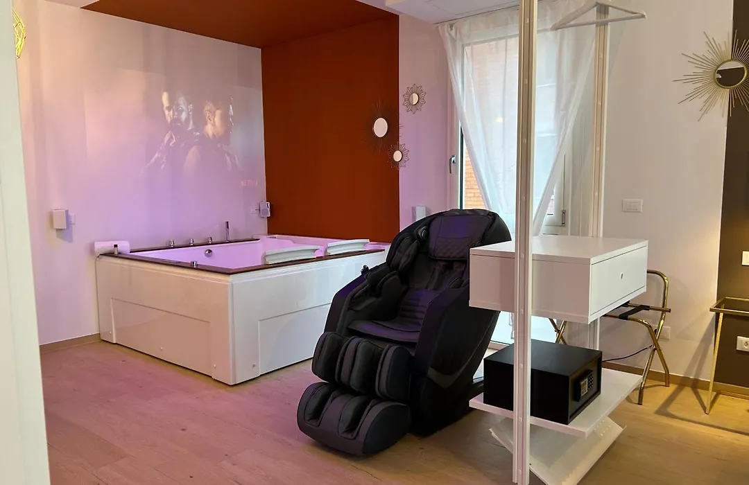 4 Star Suite Spa - Self Check-In-1