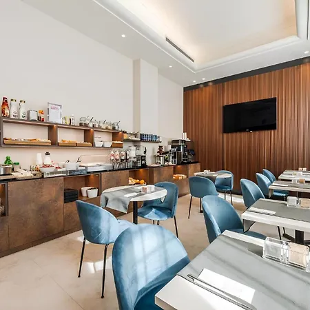 Astoria Boutique Apartments-3